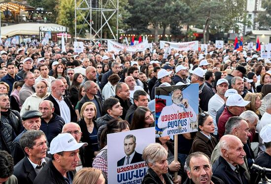 Armenia Tashir Group Head Lawsuit Rally