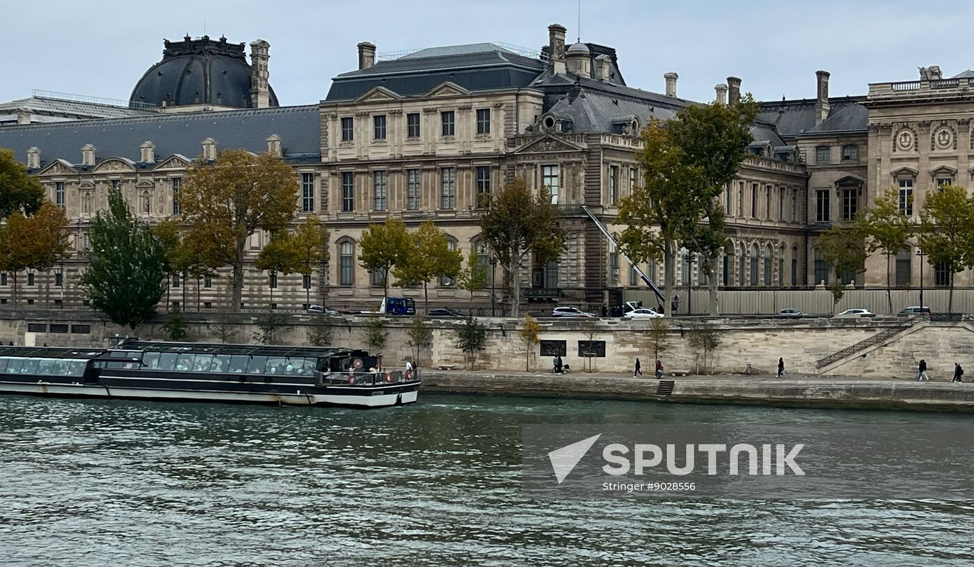 France Louvre Museum Robbery