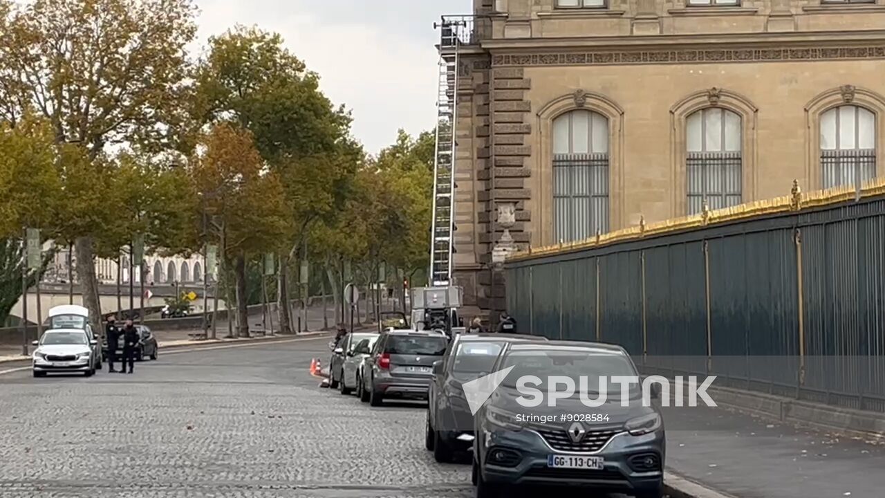 France Louvre Museum Robbery