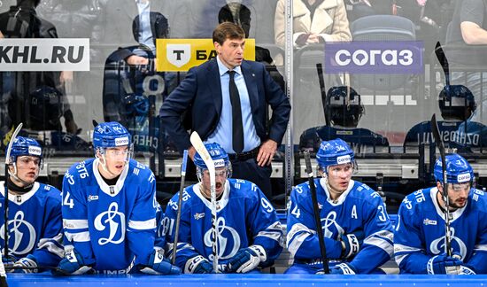 Russia Ice Hockey Kontinental League Dynamo - Lokomotiv