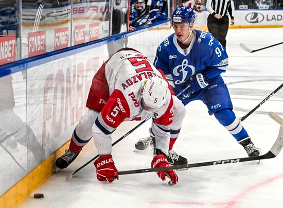 Russia Ice Hockey Kontinental League Dynamo - Lokomotiv