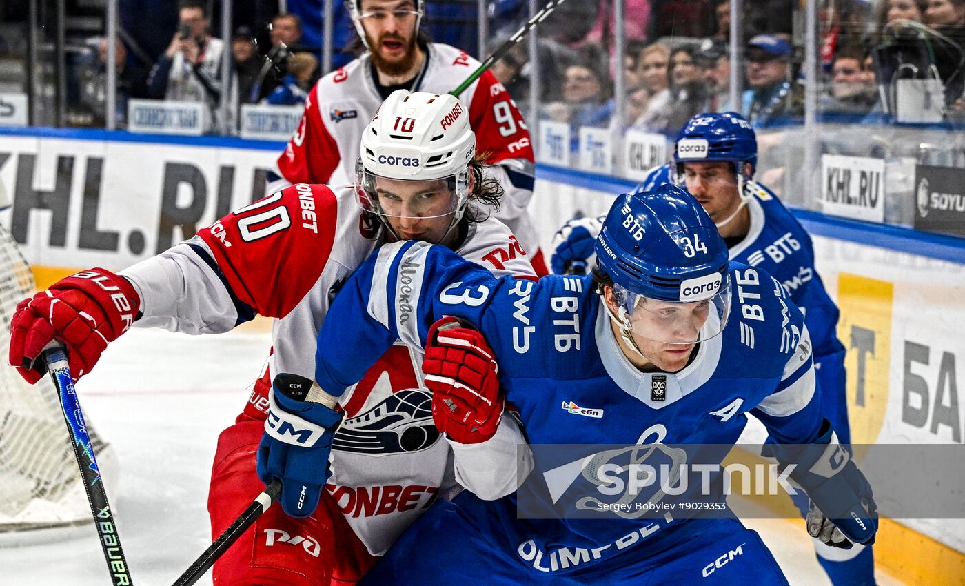 Russia Ice Hockey Kontinental League Dynamo - Lokomotiv
