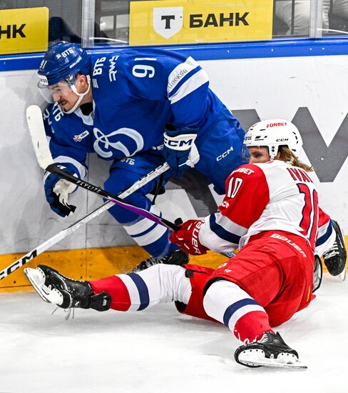 Russia Ice Hockey Kontinental League Dynamo - Lokomotiv