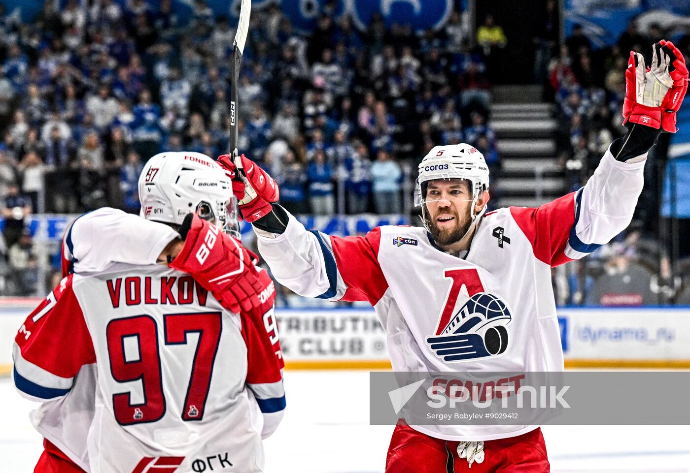 Russia Ice Hockey Kontinental League Dynamo - Lokomotiv
