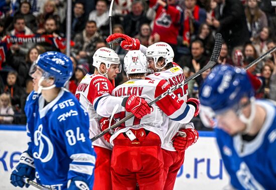 Russia Ice Hockey Kontinental League Dynamo - Lokomotiv