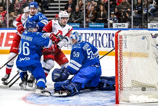 Russia Ice Hockey Kontinental League Dynamo - Lokomotiv