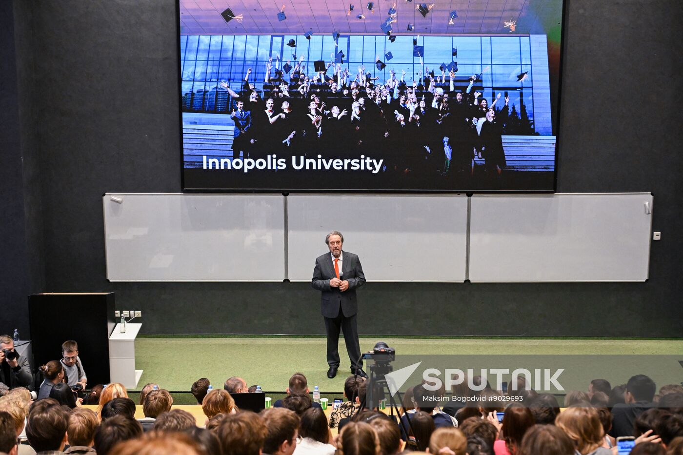 Russia Errol Musk Students