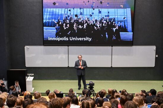 Russia Errol Musk Students