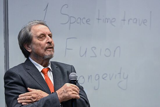 Russia Errol Musk Students