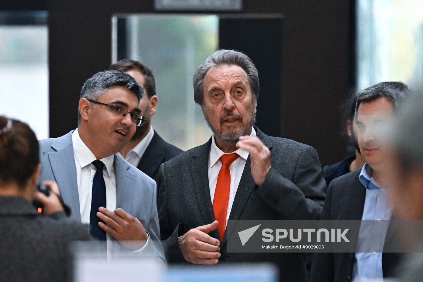 Russia Errol Musk Students