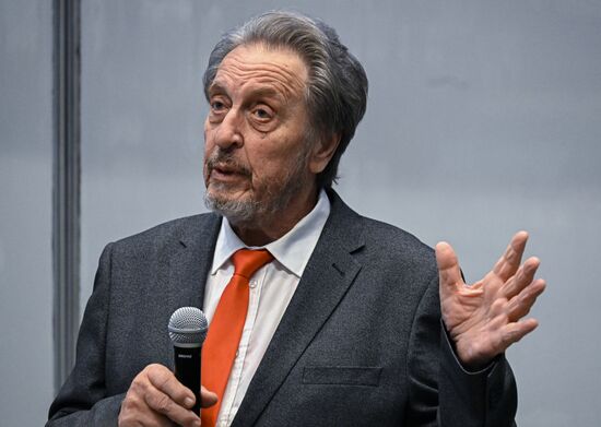 Russia Errol Musk Students