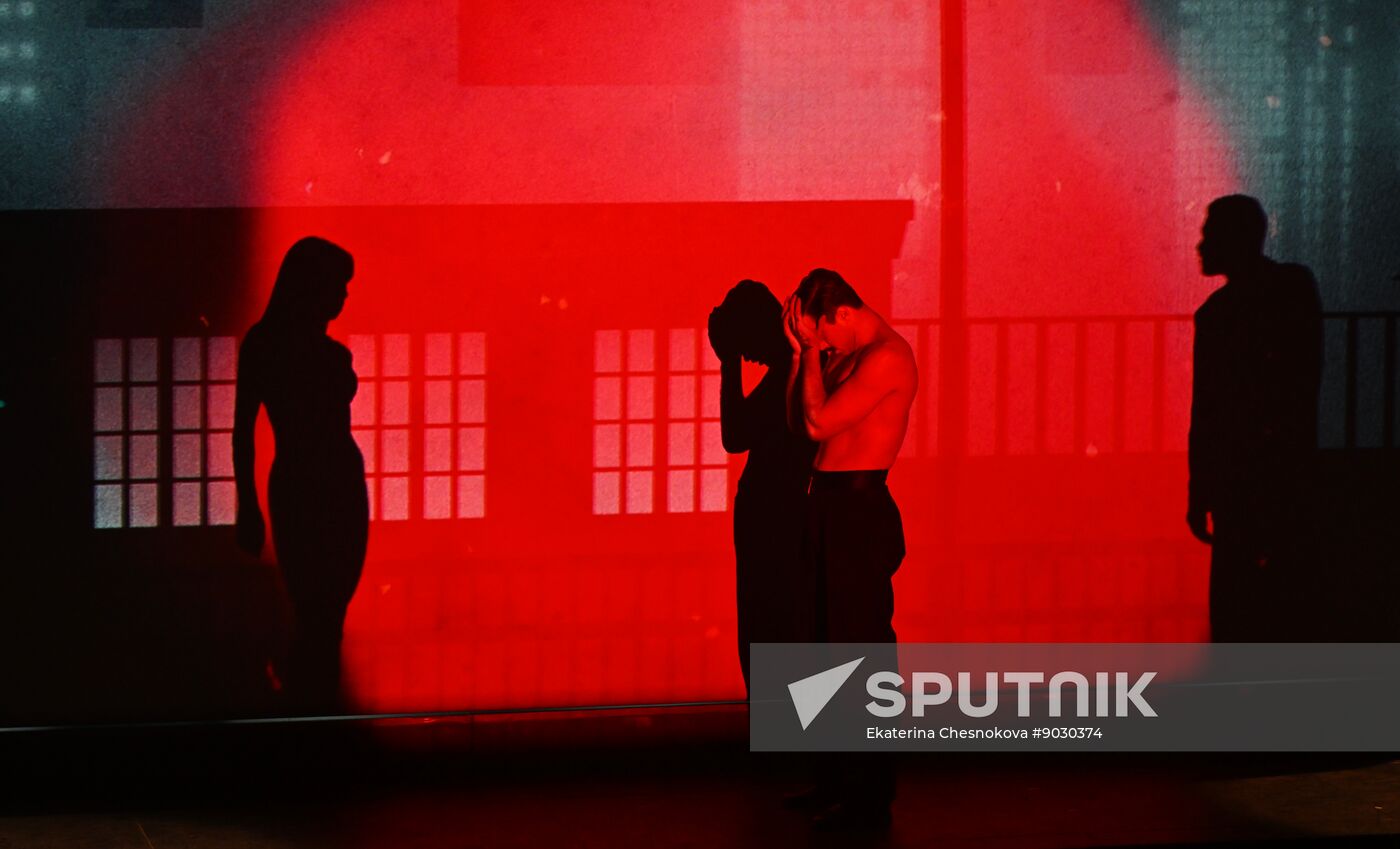 Russia Entertainment Abracadabra Show