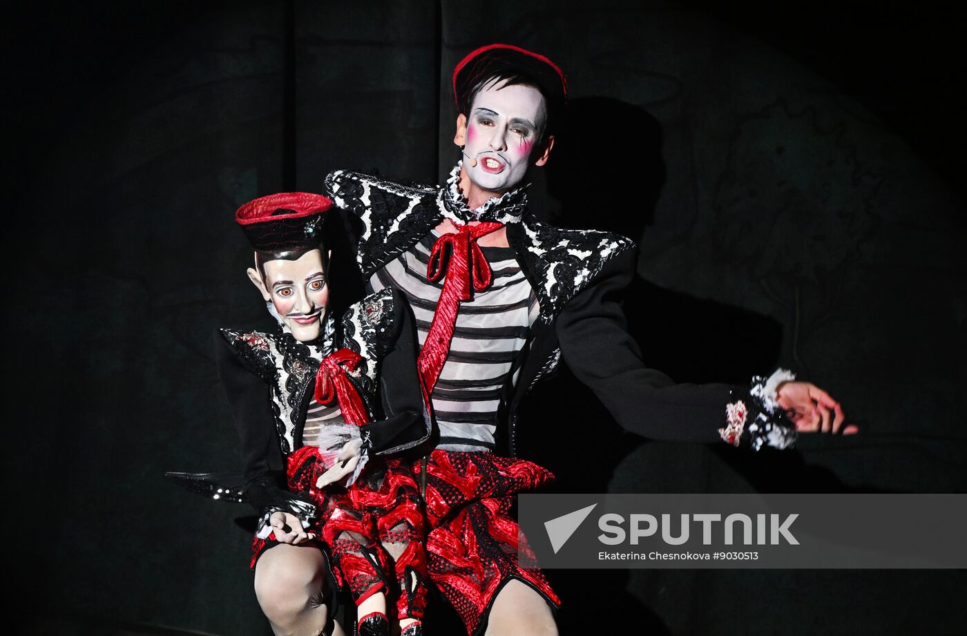 Russia Entertainment Abracadabra Show