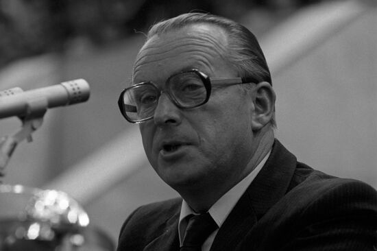Anti-war public rally in Luzhniki