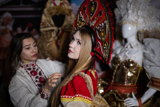 Russia Fashion Traditional Style Collection