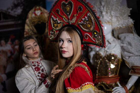 Russia Fashion Traditional Style Collection