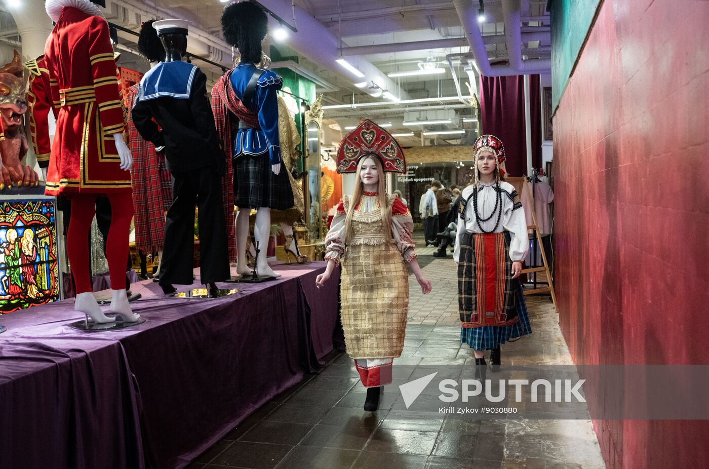 Russia Fashion Traditional Style Collection