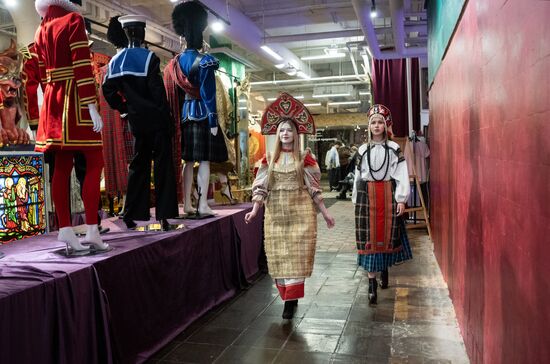 Russia Fashion Traditional Style Collection