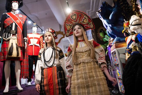 Russia Fashion Traditional Style Collection