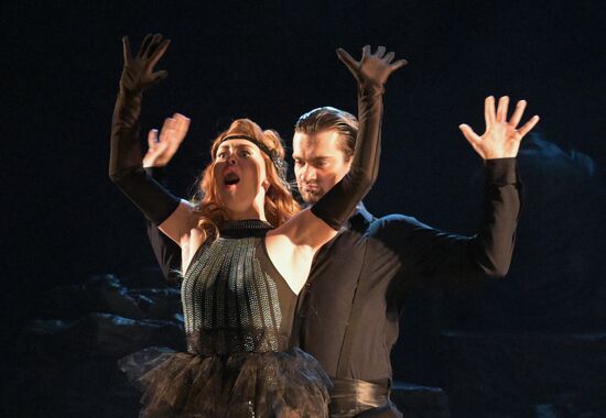 Russia Theatre Bonds of Interest