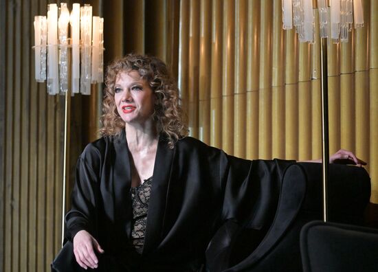 Russia Theatre Bonds of Interest