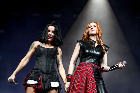 Russia Entertainment t.A.T.u