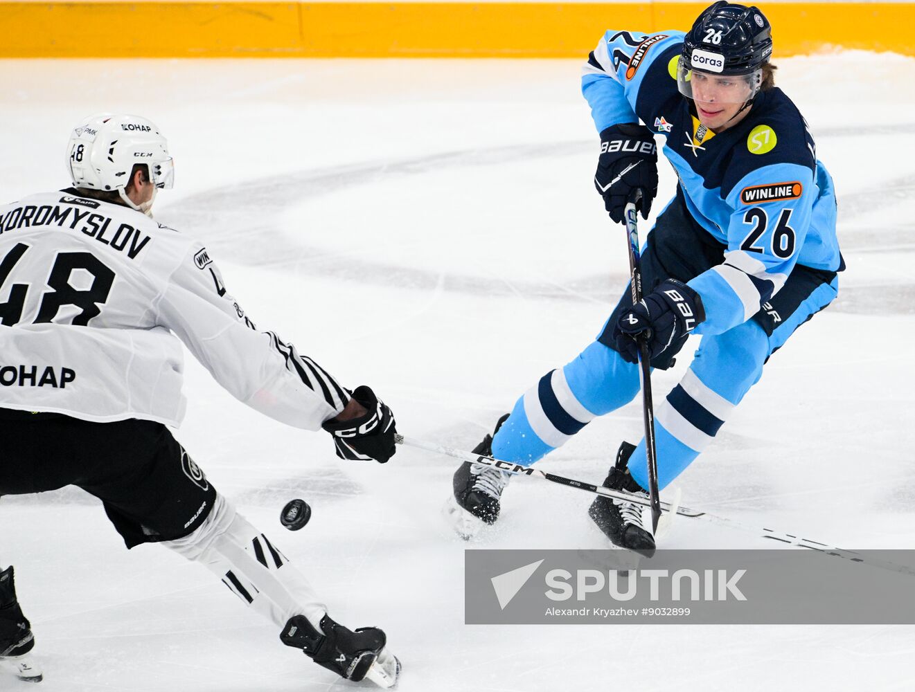 Russia Ice Hockey Kontinental League Sibir - Traktor