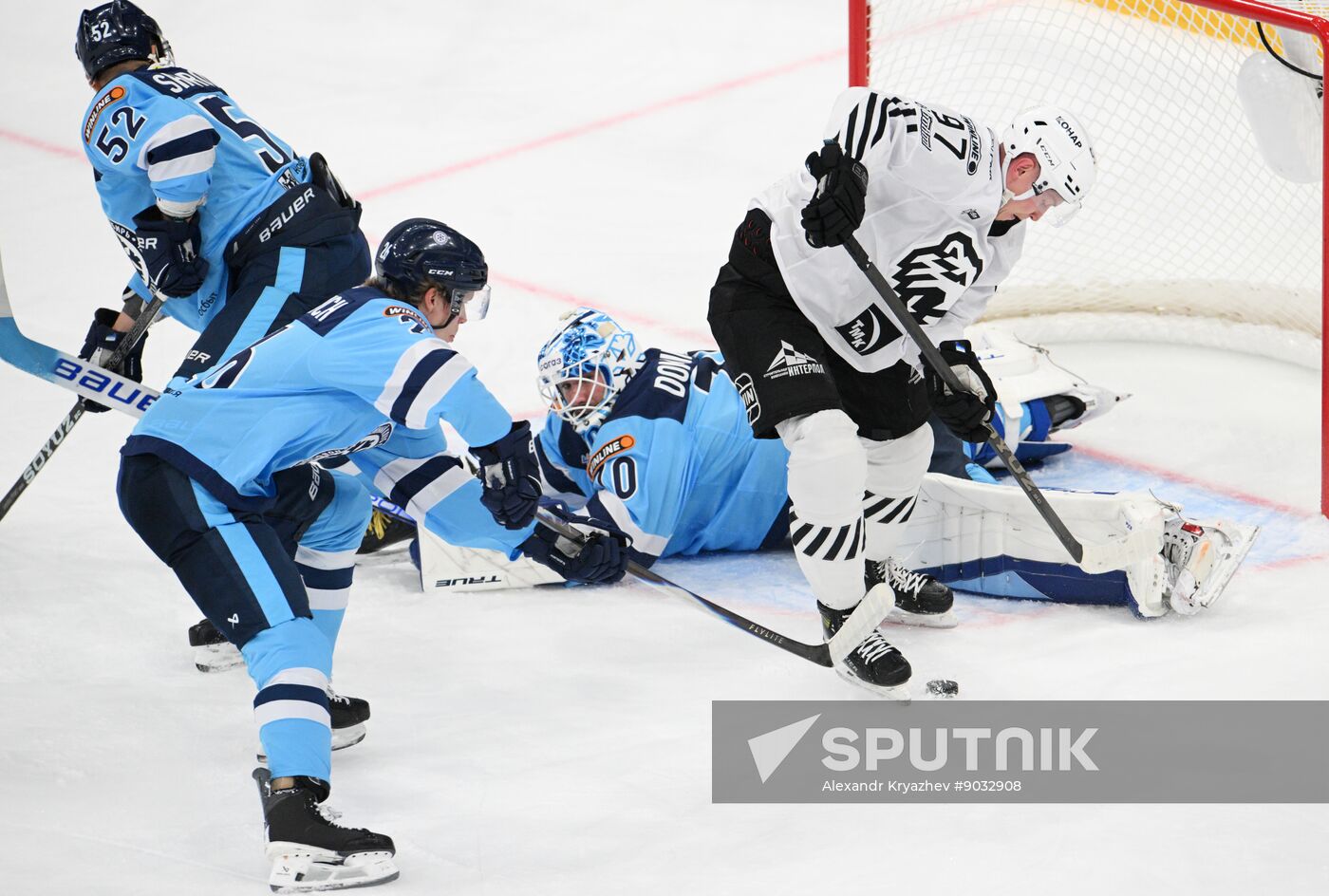 Russia Ice Hockey Kontinental League Sibir - Traktor