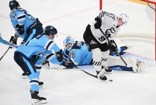 Russia Ice Hockey Kontinental League Sibir - Traktor