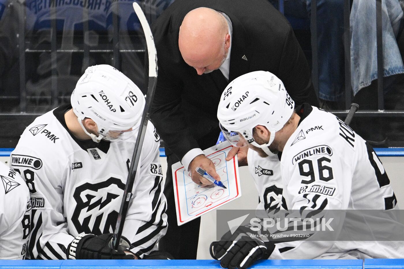Russia Ice Hockey Kontinental League Sibir - Traktor