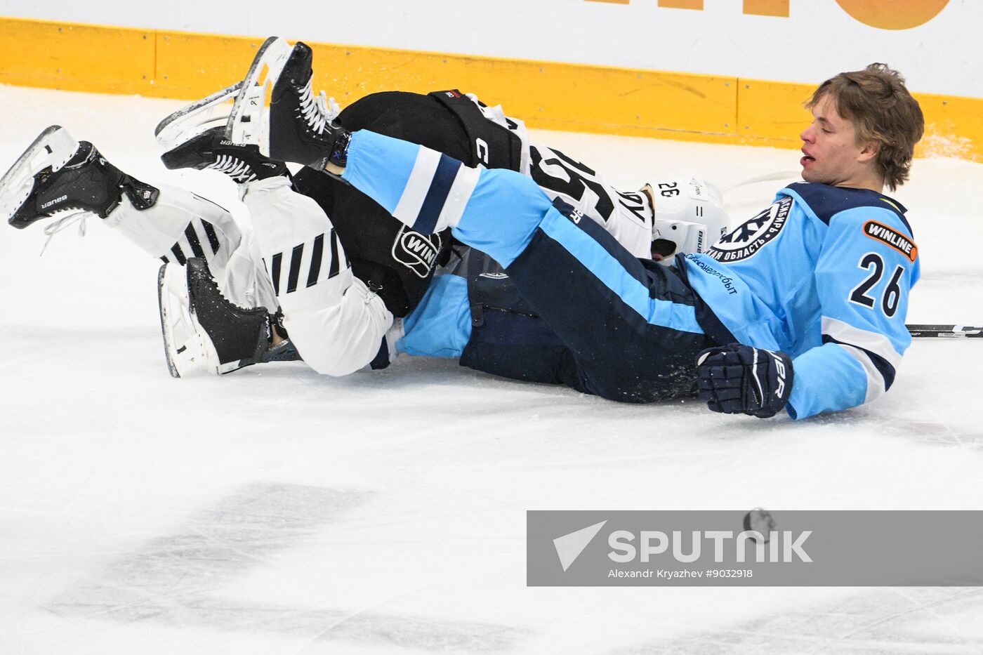 Russia Ice Hockey Kontinental League Sibir - Traktor