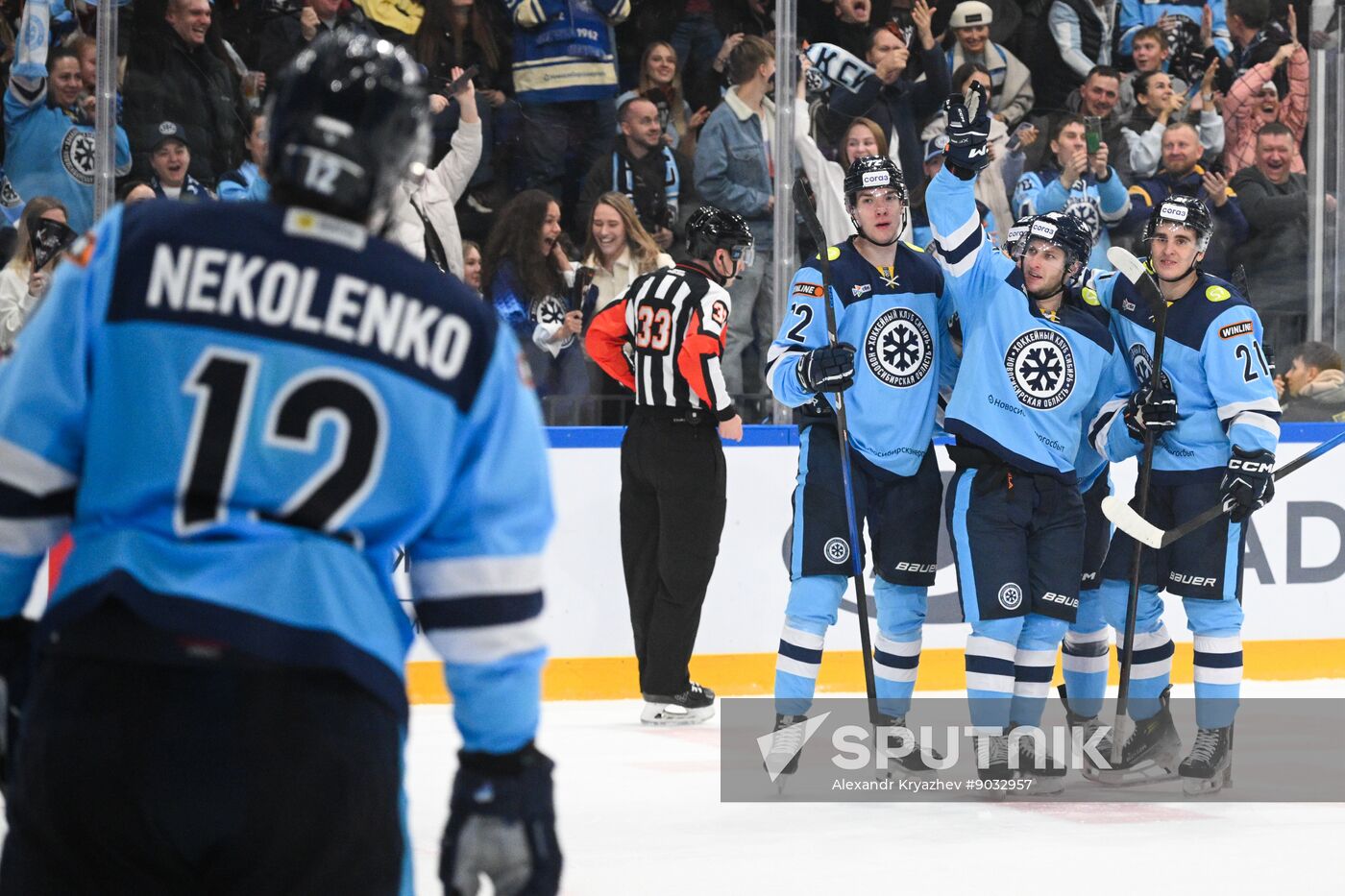 Russia Ice Hockey Kontinental League Sibir - Traktor