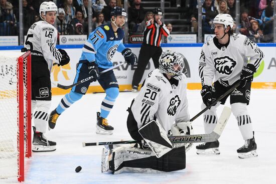Russia Ice Hockey Kontinental League Sibir - Traktor