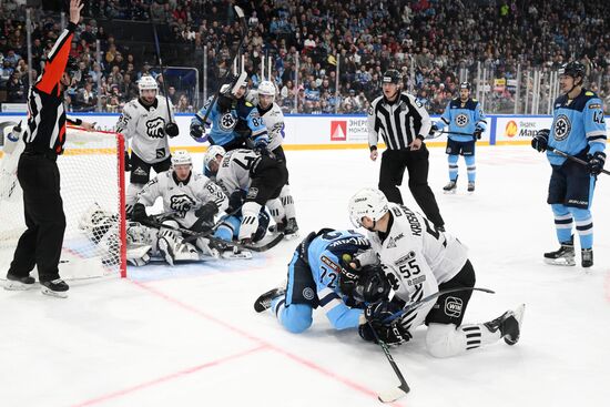 Russia Ice Hockey Kontinental League Sibir - Traktor