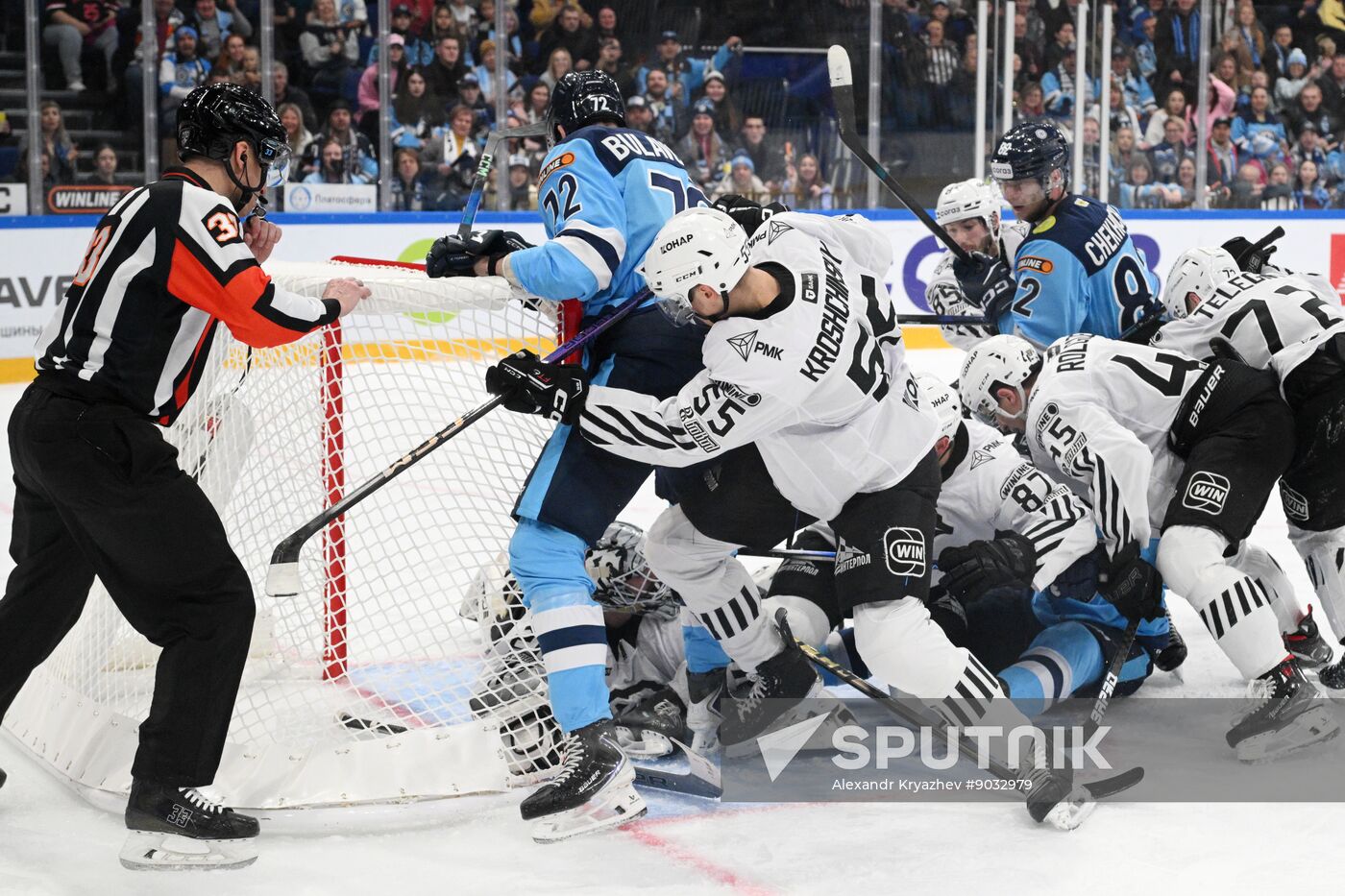 Russia Ice Hockey Kontinental League Sibir - Traktor