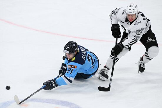 Russia Ice Hockey Kontinental League Sibir - Traktor