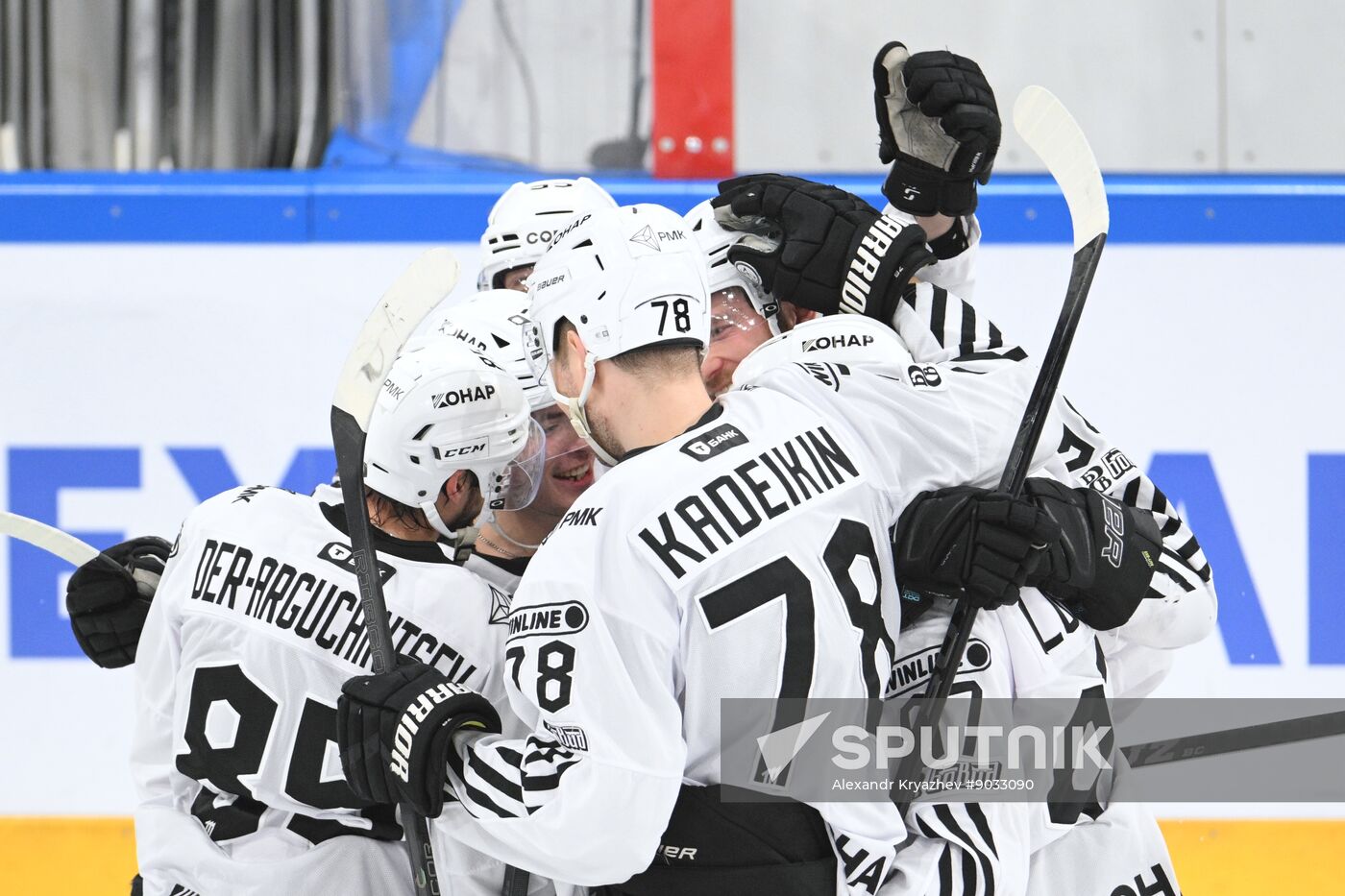 Russia Ice Hockey Kontinental League Sibir - Traktor