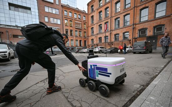Russia Delivery Robots