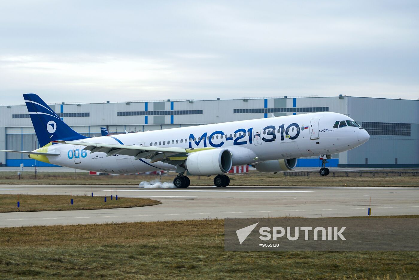 Russia New MC-21 Passenger Jet Tests