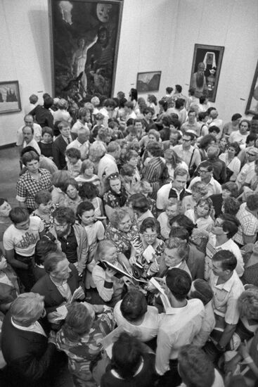 Exhibition of paintings by Ilya Glazunov at Moscow's Manezh Central Exhibition Hall