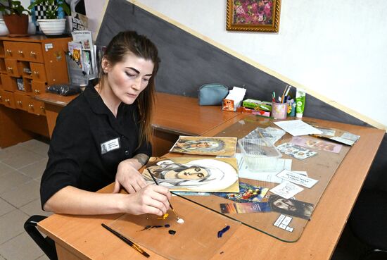 Russia Inmate Icon Painting Contest
