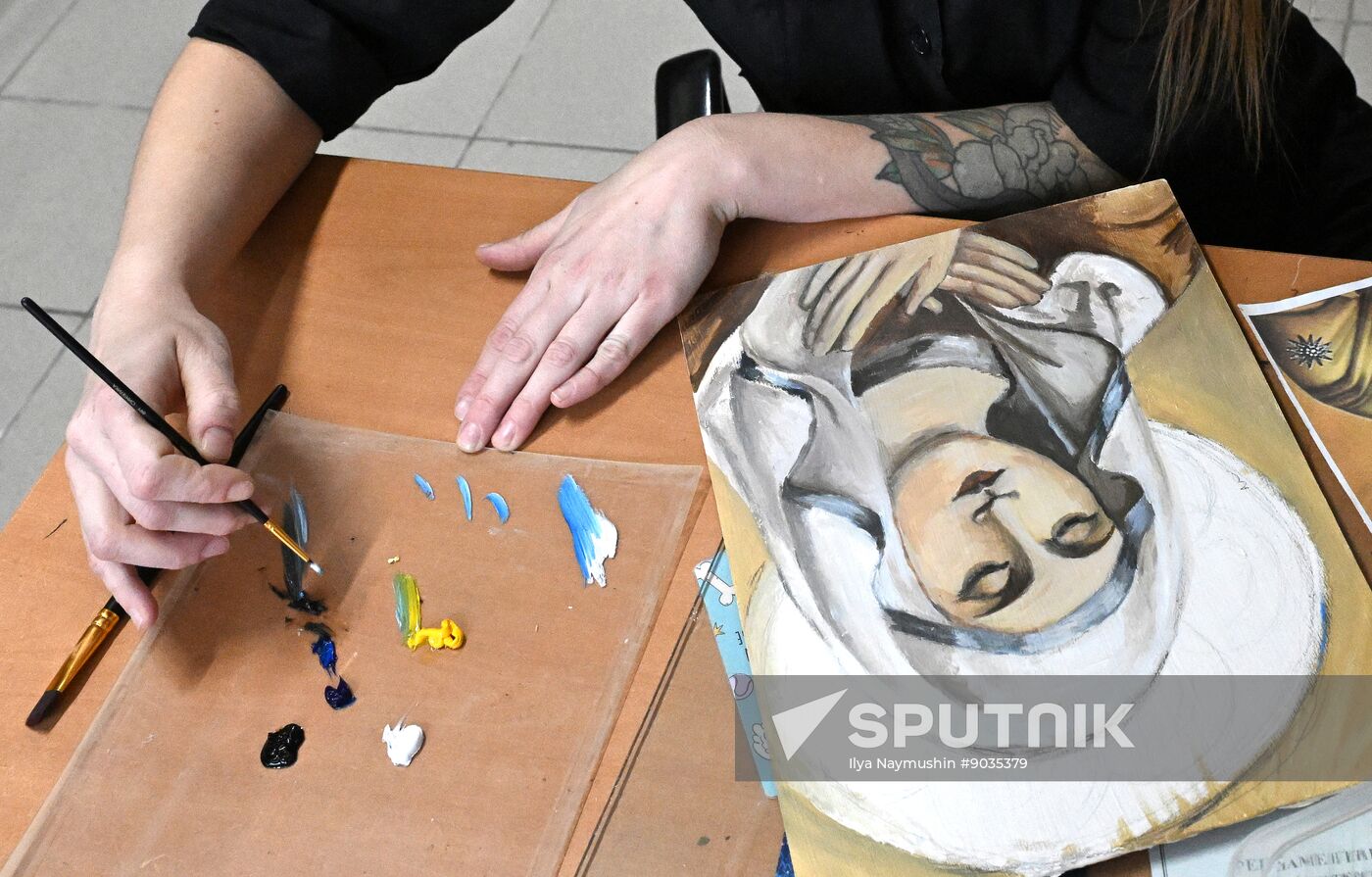 Russia Inmate Icon Painting Contest