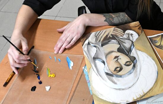 Russia Inmate Icon Painting Contest