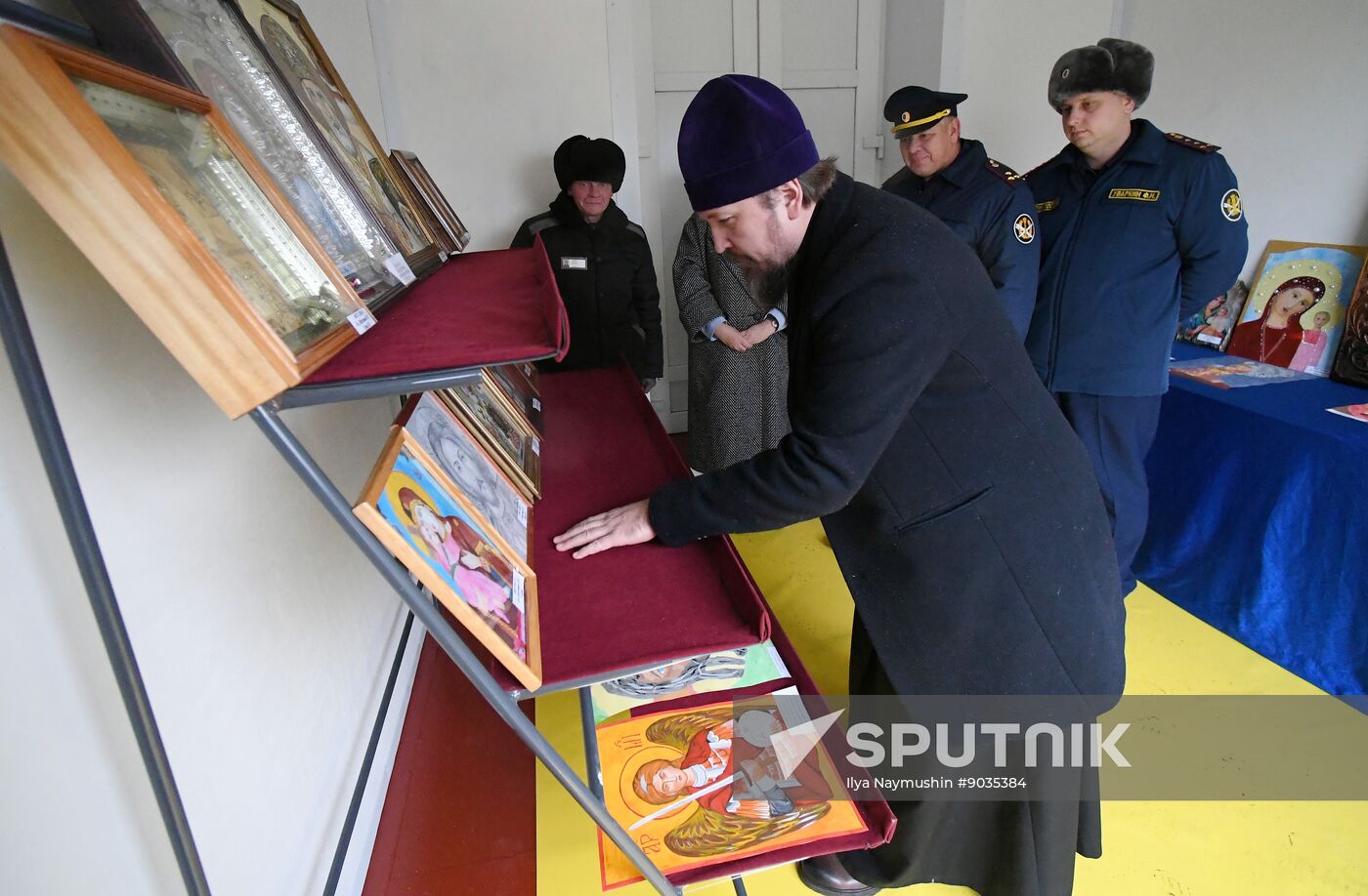 Russia Inmate Icon Painting Contest