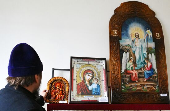 Russia Inmate Icon Painting Contest