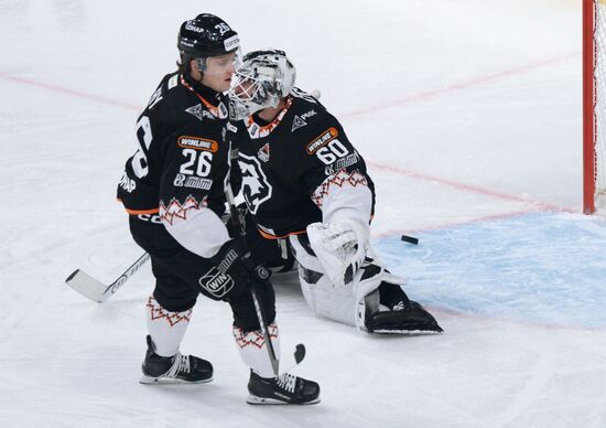 Russia Ice Hockey Kontinental League Traktor - Avtomobilist