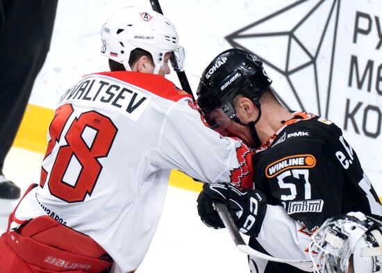 Russia Ice Hockey Kontinental League Traktor - Avtomobilist