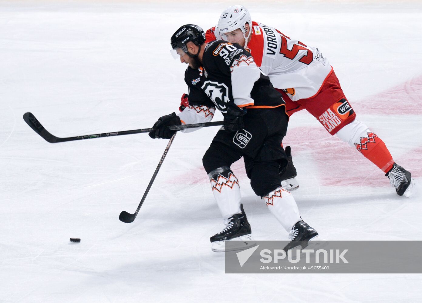 Russia Ice Hockey Kontinental League Traktor - Avtomobilist