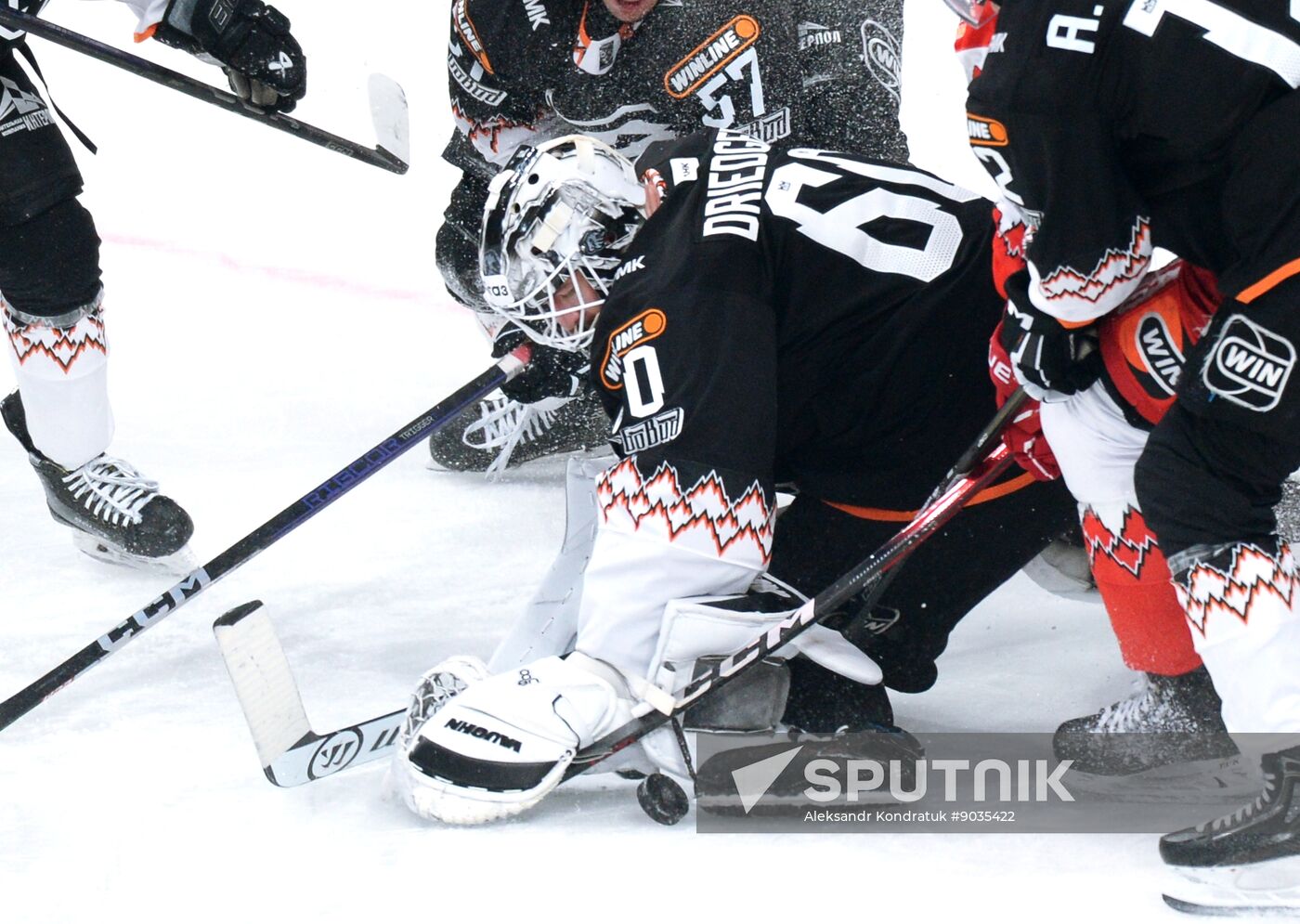 Russia Ice Hockey Kontinental League Traktor - Avtomobilist