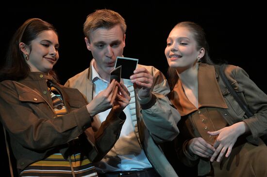 Russia Theatre Do Not Part with Your Beloved